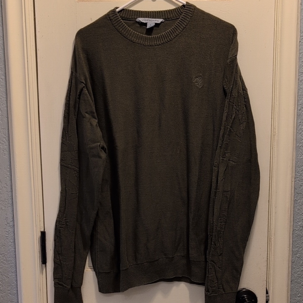 Legendary Whitetails Men's Dark Green Crewneck Sweater